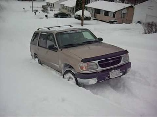1999 Ford explorer[snow]