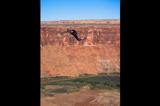 BASE jump| Marys Gash in Moab