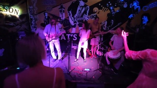 Таня Чешег и Друзья - Несмеяна (выступление в Harat’s Pub Sochi)