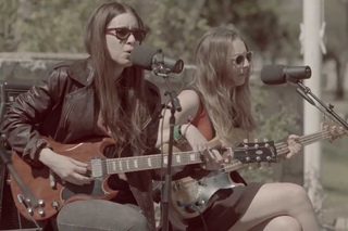 HAIM - Honey and I (Live)