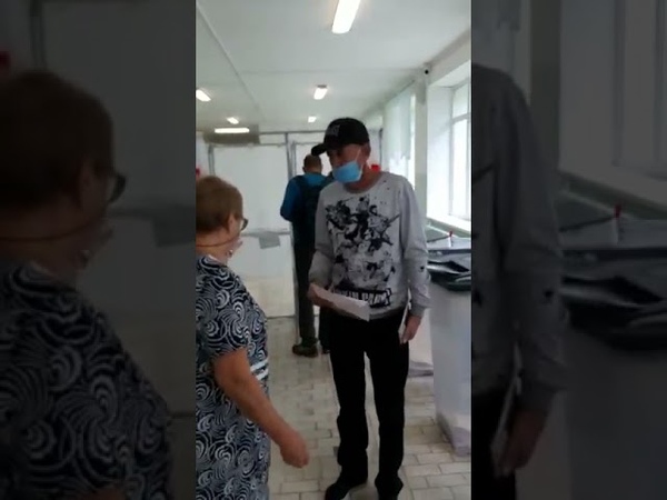 Когда Вселенная подложила парням, голосующим за деньги,