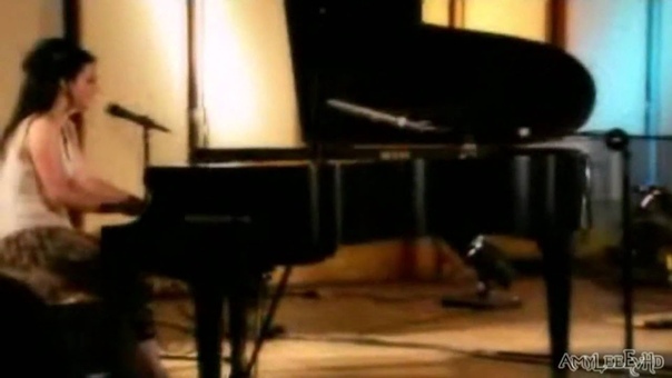 Evanescence Good Enough Live Yahoo Pepsi Smash Acoustic Sessions