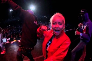 Chris Brown ft Tyga - Holla at me (LIVE SHOW) [HD 720P]