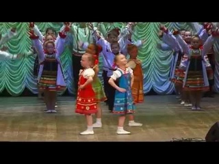 Отчётный концерт ансамбля песни и танца «Везелинка».
