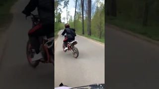 Попал в аварию на питбайке,не удачный стант на кайо #погоня #дпс #питбайк #кайо #бернаут #стант #рек