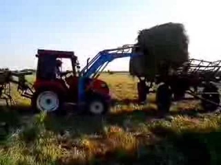 Dong Feng DF-244 с погрузчиком сенокос 2013
