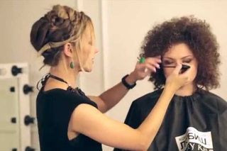 Как сделать smoky eyes. Урок от визажиста #8