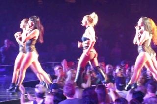 Britney Spears - Breathe on Me - Las Vegas - August 24th, 2016