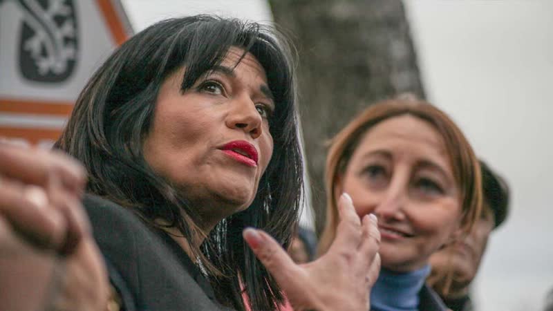 Ben alors Samia la maison mère va pas être contente