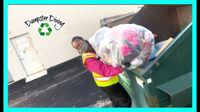 Dumpster Diving: OMG I almost got CAUGHT taking a MASSIVE Bag of