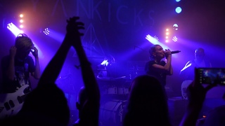 Cyan Kicks - Heart Live in Helsinki