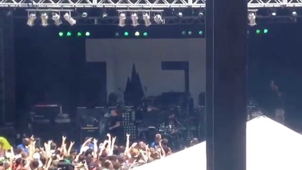 Thousand Foot Krutch Give It To Me LIVE South Bend, IN 6, 14,