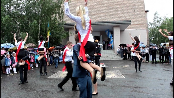 Коля Чирва(ck) ft София прощай школа(выпускной 2012), прощальный