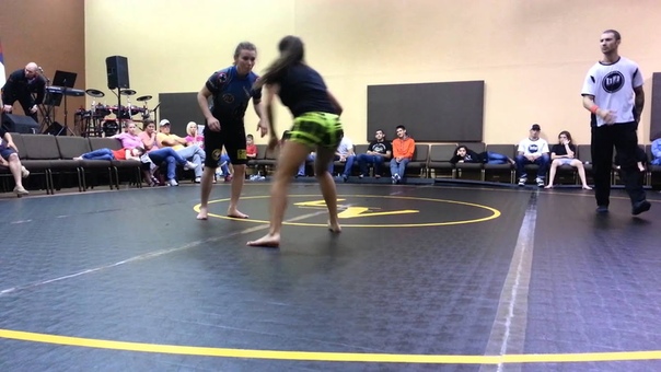 Kayla De Leon vs Riley Breedlove Battle 4 the ages No GI world Championship