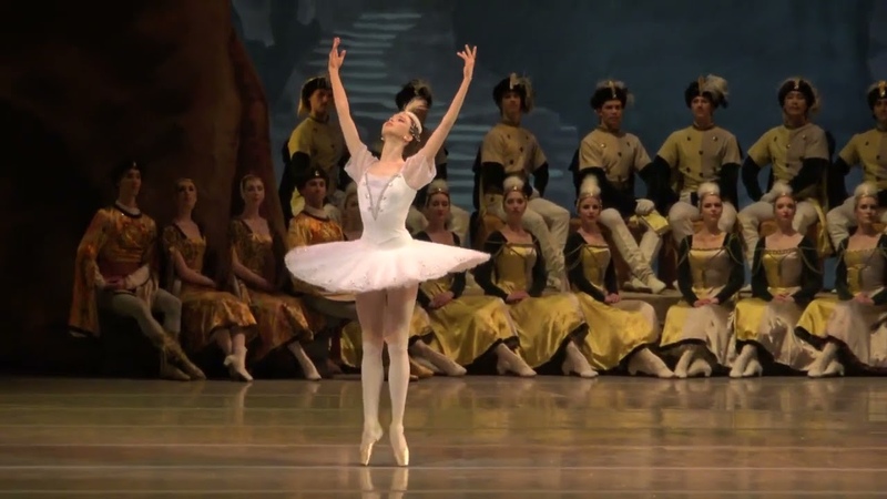 Maria Ilyushkina ( Mariinsky Ballet) Raymonda, Hungarian variation ( Act