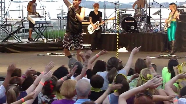 Adam Lambert Naked Love ( Freshtival 5,