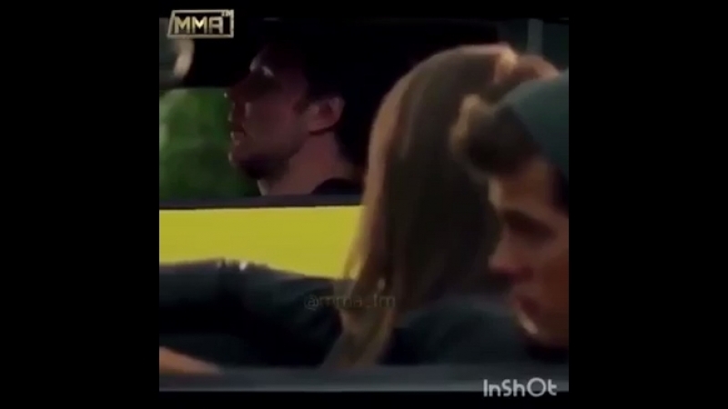 Показал фак копу Русская