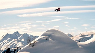 LOOSE BOARDIN’ - SWITZERLAND
