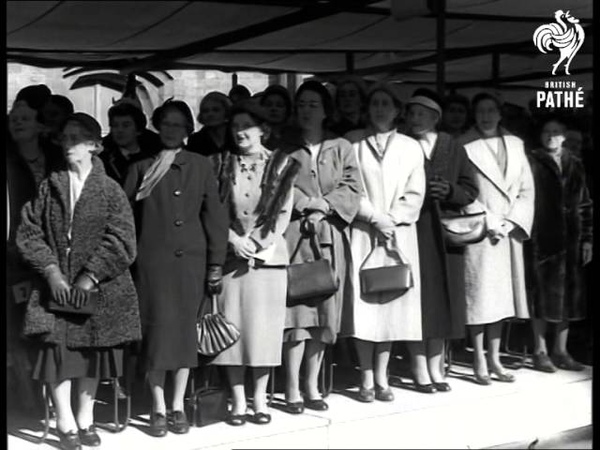 Queen Visits Reading