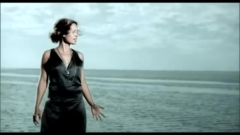 Emilia Var Minut video to new single