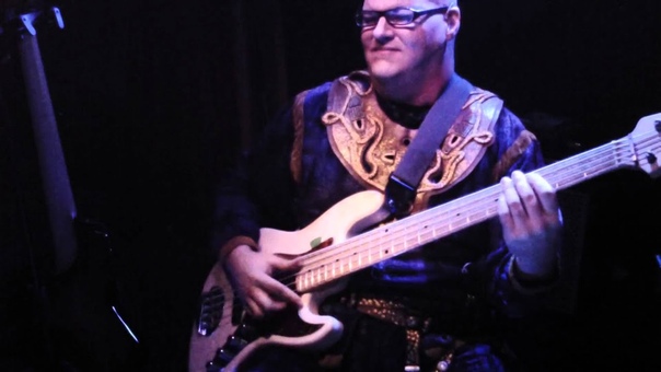 Cirque du Soleil ZED Tokyo bassist Darrell Craig