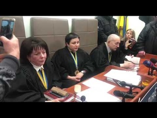 Дождавшись полуночи, укро-суд выпустил на волю Надюху и Рубана (15/16 апреля 2019) :
