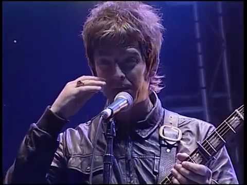 Oasis Dont Look Back In Anger live River Plate Argentina,