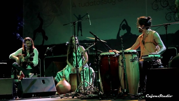 Estas Tonne, Fodor Réka, Everness 1 Cajon Studio