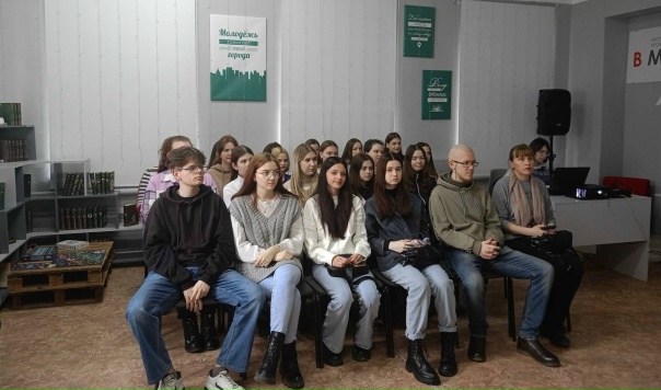 📚🧑🚀В год 90-летия со дня рождения Юрия Гагарина...