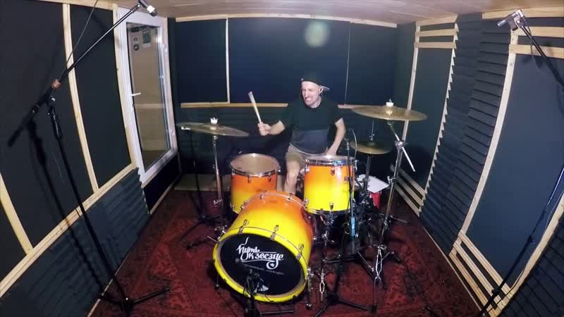 KISS I was made for loving you (one shot drum cover) by Maximilian