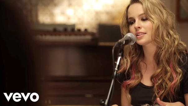 Bridgit Mendler Blonde (