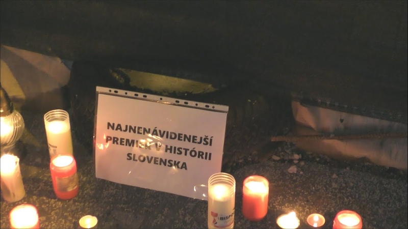 Nočná prechádzka Trnavou pred dom