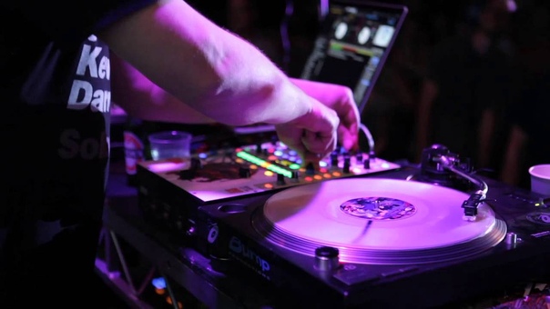 Solid Steel DJs: DJ Food, DJ Moneyshot, DJ