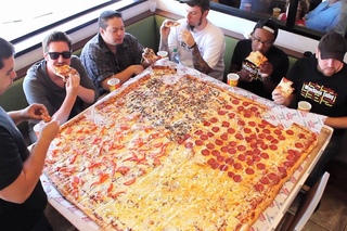 Competitive Eaters Versus Wreckless Eaters in Big Mama’s & Papa’s Pizzeria’s 54“ Pizza Challenge!