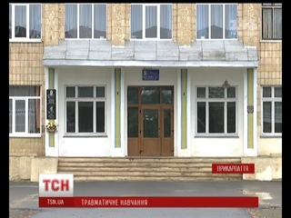 14-річний хлопчик завдав більше десятка ножових поранень репетиторці під час заняття