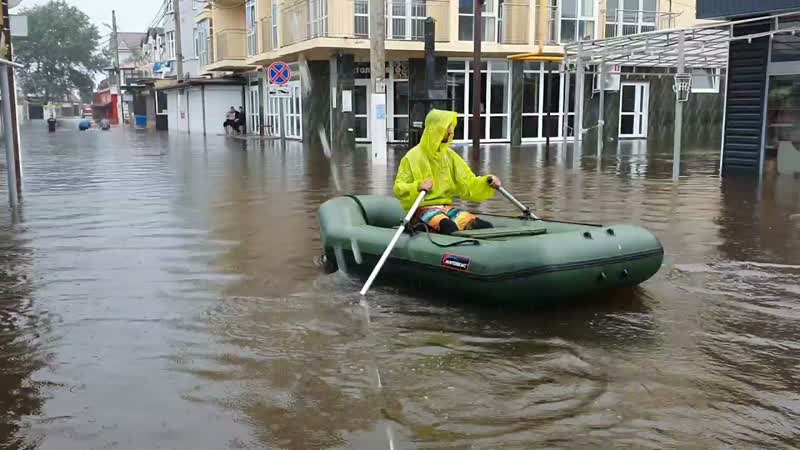 АНАПА ВОДЫ ПО ГРУДЬ ЛЮДЕЙ ЭВАКУИРУЮТ ВСЕ ВЫМЕРЛО ПОТОП И ЧС