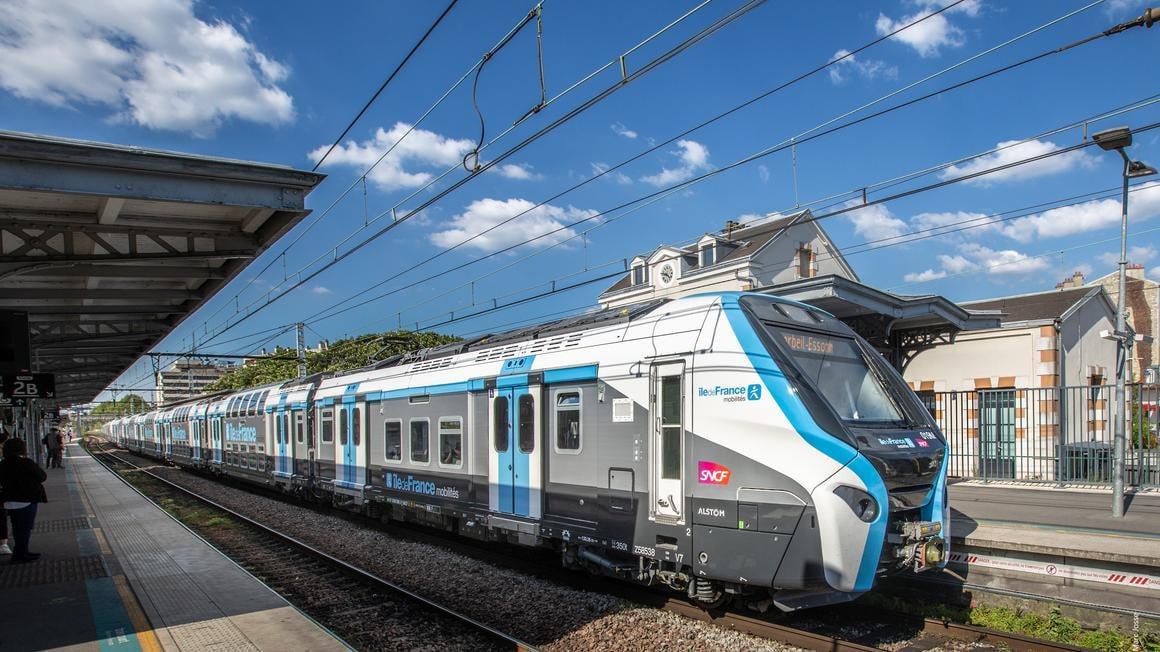 Alstom поставит SNCF Voyageurs еще 96 поездов RER NG нового поколения для линии RER-D в сети Île-de-France Mobilités Это картинка