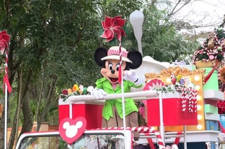 Micky’s Jingle Jungle parade 2013