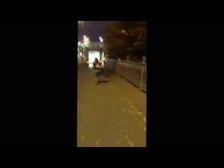 пьяная девушка не заметила остановку